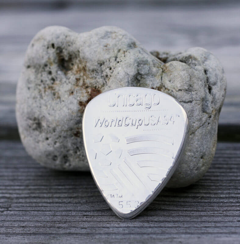 1994 Chicago World Cup 999 silver #5534 1 Coin Guitar Pick, Coin Guitar Picks