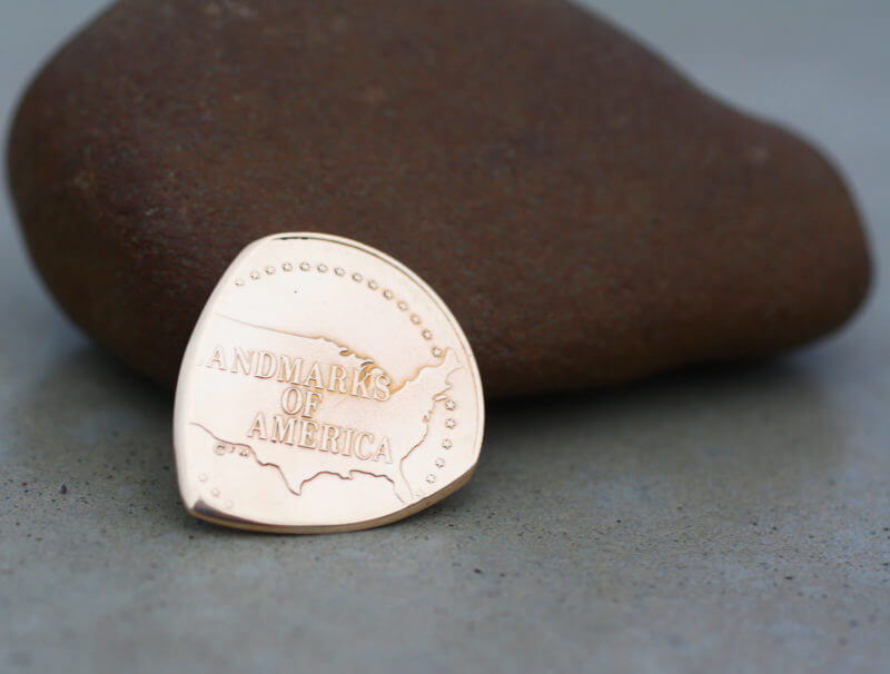 Golden Gate Bridge Landmarks of America Coin Guitar Pick