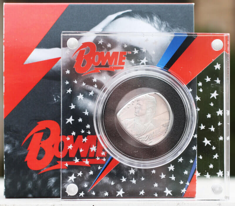 2020 UK David Bowie 999 12 oz Limited Edition Coin Guitar Pick