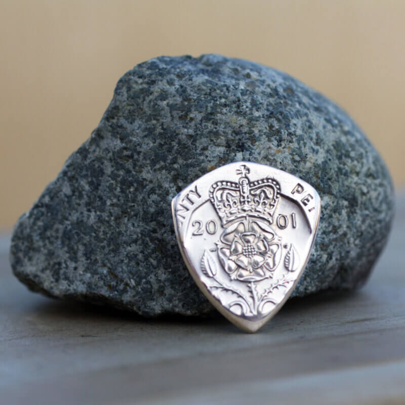 2001 UK 20 Pence Coin Guitar Pick