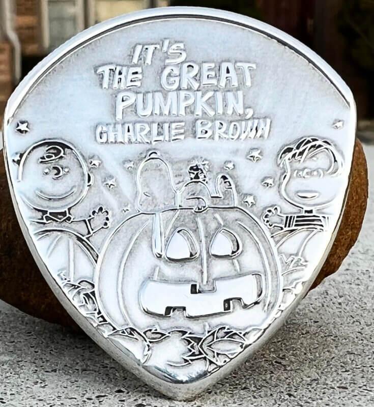 2021 It's the Great Pumpkin Charlie Brown 99.9% Silver 1 oz Peanuts Coin Guitar Pick